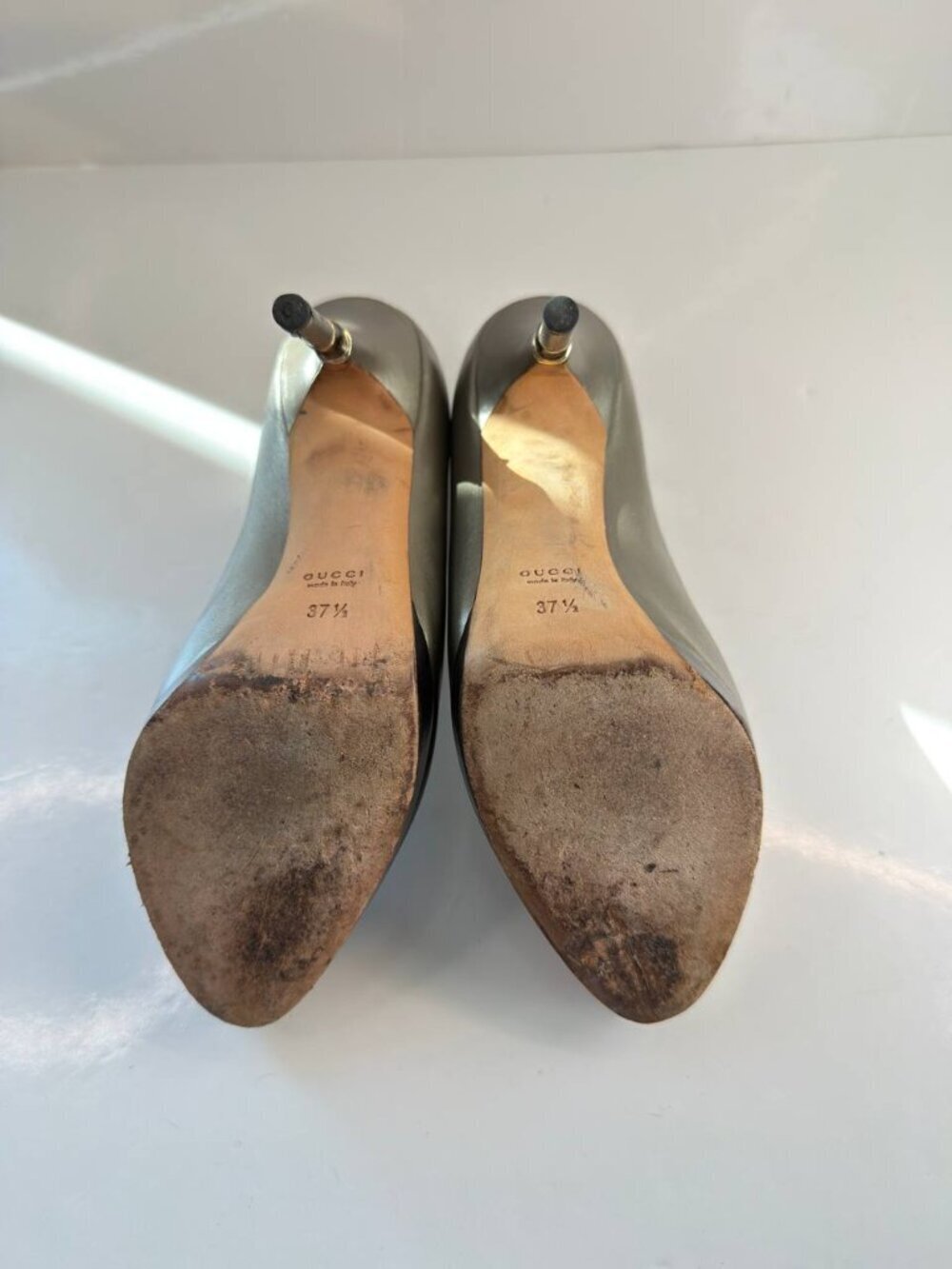 Gucci Metallic Gunmetal Gray Leather High Heel Pumps - Picture 16 of 16